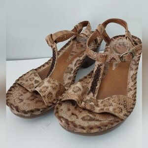 Ariat Shalimar Leopard Print T-strap Women's Sandals Size 7.5